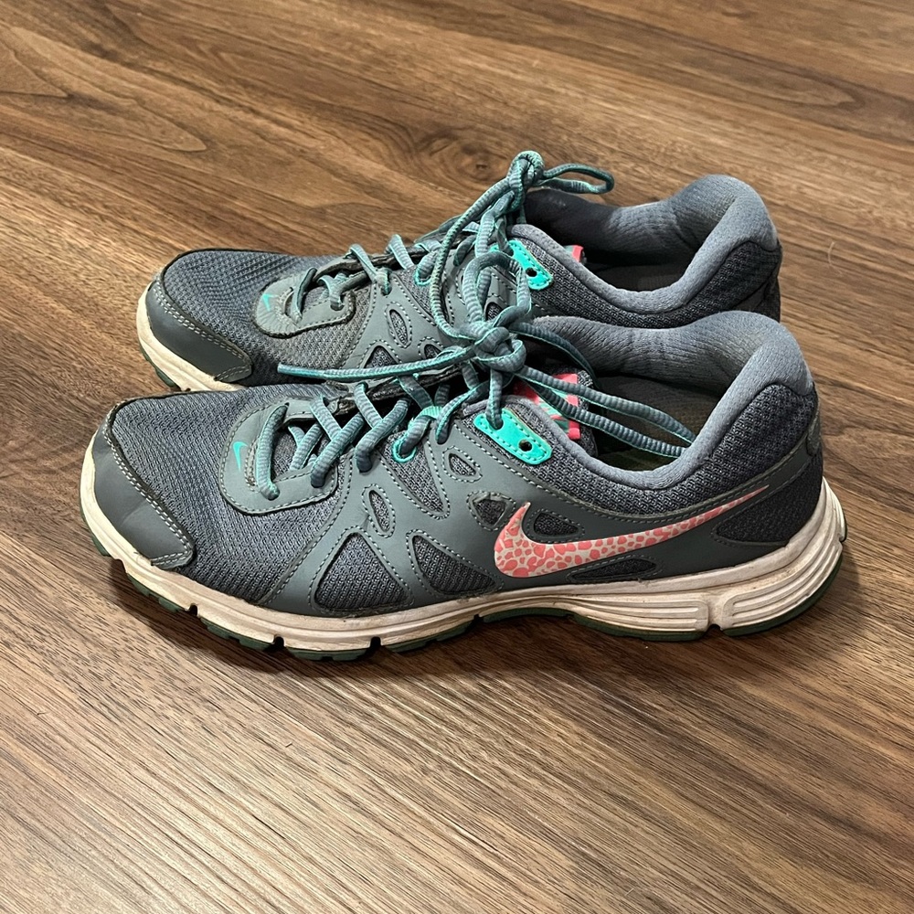 Nike Womens Revolution 2 554900-409 Gray Running Shoes Sneakers Size 8.5